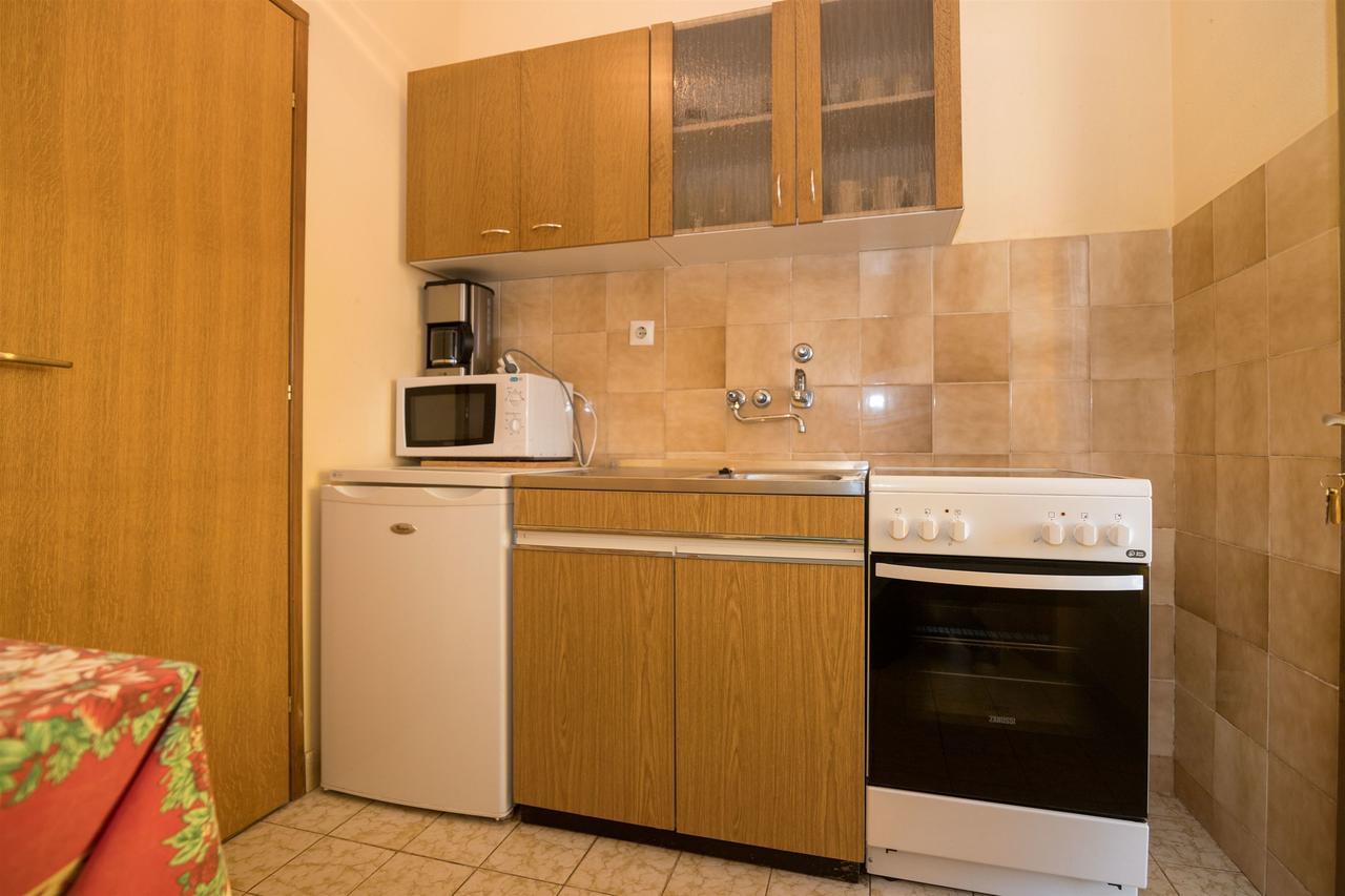 Apartments Ante Каштела Экстерьер фото