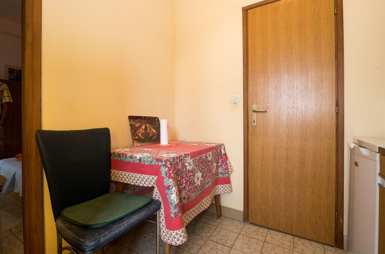 Apartments Ante Каштела Экстерьер фото